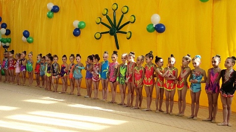В Уфе при содействии ЦДУМ России прошли соревнования по художественной гимнастике среди девочек